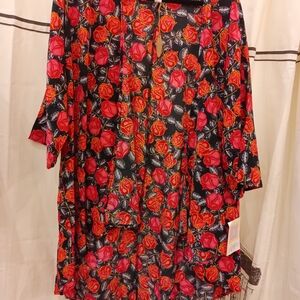LuLaRoe‎ Floral Kimono with Red and Black Roses